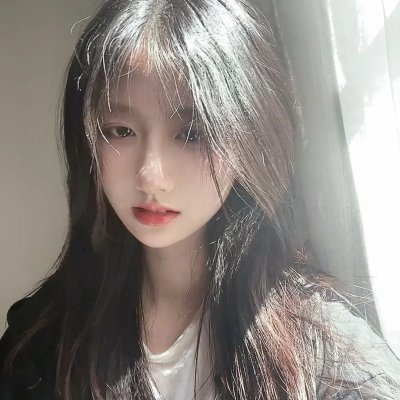 在江边